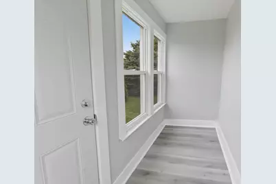 8416 W Bluemound Rd, Wauwatosa, WI 53226 - Photo 22