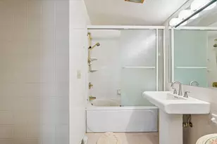 1136 E Brown Deer Rd, Milwaukee, WI 53217 - Photo 22