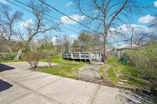 1136 E Brown Deer Rd, Milwaukee, WI 53217 - Photo 40