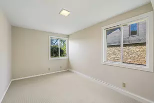 1136 E Brown Deer Rd, Milwaukee, WI 53217 - Photo 30