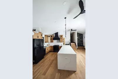 2125  Donmar Ln, Brookfield, WI 53005 - Photo 10