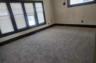 2219 S 70th St, West Allis, WI 53219 - Photo 32