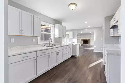 5782  Rustic Ln, Greendale, WI 53129 - Photo 6