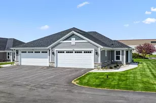 500 Hunter Oaks Blvd, Watertown, WI 53094 - Photo 1