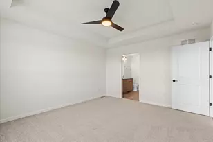 504 Hunter Oaks Blvd, Watertown, WI 53094 - Photo 12