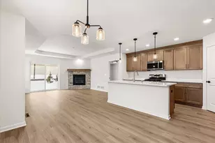 512 Hunter Oaks Blvd, Watertown, WI 53094 - Photo 6