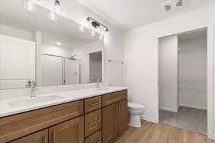 512 Hunter Oaks Blvd, Watertown, WI 53094 - Photo 12