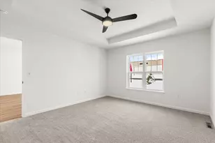 512 Hunter Oaks Blvd, Watertown, WI 53094 - Photo 10