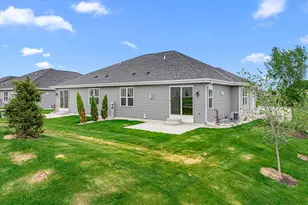 520 Hunter Oaks Blvd, Watertown, WI 53094 - Photo 18