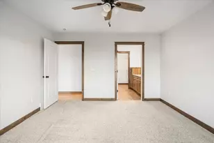 S4676 Erickson Ln, Jefferson, WI 54665 - Photo 8