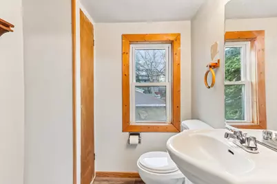 4260 N 93rd St, Wauwatosa, WI 53222 - Photo 26
