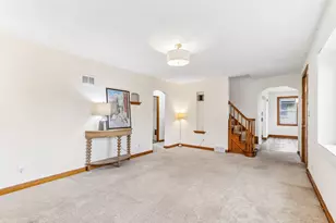 4260 N 93rd St, Wauwatosa, WI 53222 - Photo 6