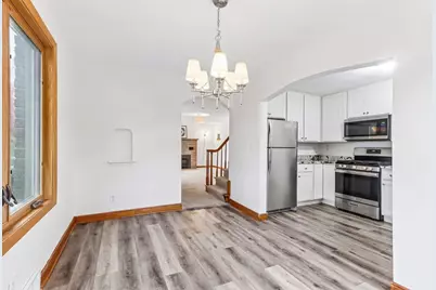 4260 N 93rd St, Wauwatosa, WI 53222 - Photo 10
