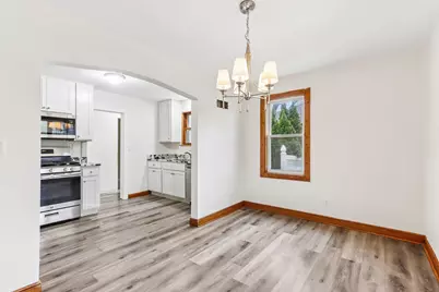 4260 N 93rd St, Wauwatosa, WI 53222 - Photo 12