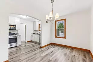 4260 N 93rd St, Wauwatosa, WI 53222 - Photo 12