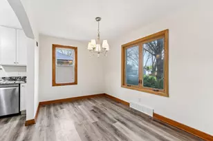 4260 N 93rd St, Wauwatosa, WI 53222 - Photo 10