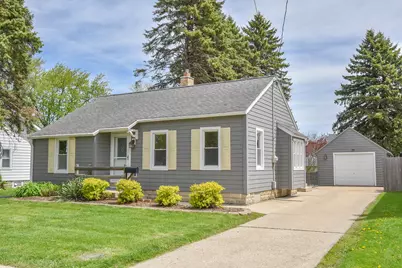 927  Genesee St, Waukesha, WI 53186 - Photo 40