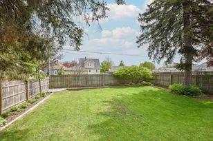 927 Genesee St, Waukesha, WI 53186 - Photo 36