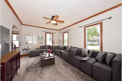 927  Genesee St, Waukesha, WI 53186 - Photo 2