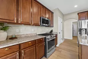 N42W22814 Beacon Ct, Pewaukee, WI 53072 - Photo 26