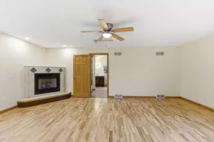 8601 N 64th St, Brown Deer, WI 53223 - Photo 22