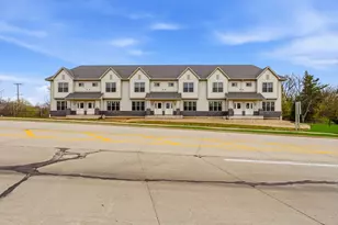 2127 E Howard Ave, Saint Francis, WI 53235 - Photo 2