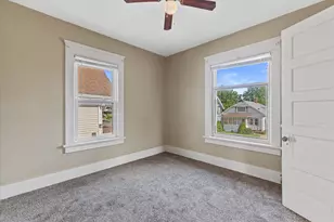 2401 Hansen Ave, Racine, WI 53405 - Photo 22