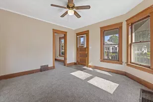 2401 Hansen Ave, Racine, WI 53405 - Photo 10