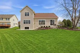 1470 Waters Edge Dr, Oconomowoc, WI 53066 - Photo 26