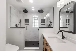 6060 N Bay Ridge Ave, Whitefish Bay, WI 53217 - Photo 22