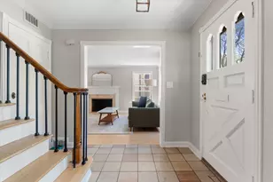 6060 N Bay Ridge Ave, Whitefish Bay, WI 53217 - Photo 2