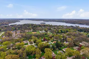 1015 W Devonshire Rd, Delafield, WI 53018 - Photo 54