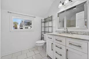 2412 Eaton Ln, Racine, WI 53404 - Photo 10