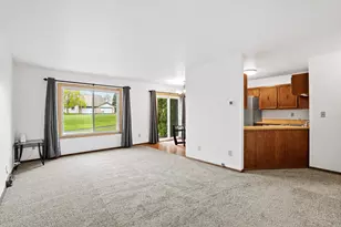 7307 S Delaine Dr, Oak Creek, WI 53154 - Photo 2