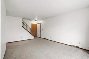 7307 S Delaine Dr, Oak Creek, WI 53154 - Photo 10