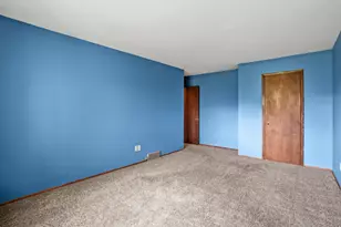 7307 S Delaine Dr, Oak Creek, WI 53154 - Photo 14