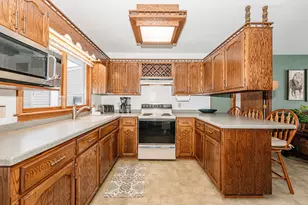 6770 Lee Harbor Ln, Black Wolf, WI 54902 - Photo 14