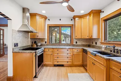 2536 N 81st St, Wauwatosa, WI 53213 - Photo 14