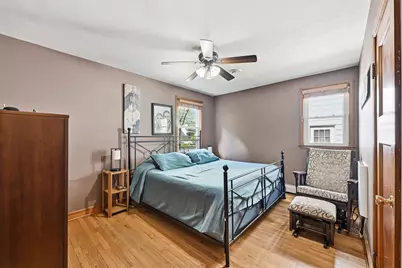 440 E Norwich St, Milwaukee, WI 53207 - Photo 14