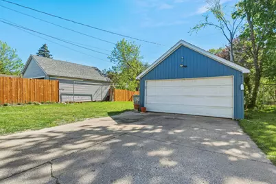 4916 N 56th St, Milwaukee, WI 53218 - Photo 4