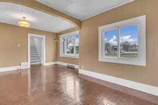2121 Cleveland Ave, Sheboygan, WI 53081 - Photo 12