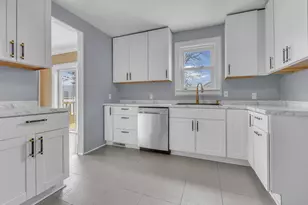 2121 Cleveland Ave, Sheboygan, WI 53081 - Photo 4