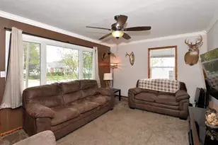 3337 E Waterford Ave, Saint Francis, WI 53235 - Photo 2