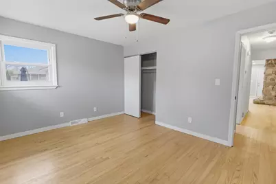 2619 E Bolivar Ave, Saint Francis, WI 53235 - Photo 16