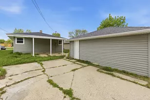 2619 E Bolivar Ave, Saint Francis, WI 53235 - Photo 20