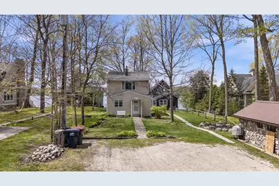 5831 S Hacker Dr, West Bend, WI 53095 - Photo 38