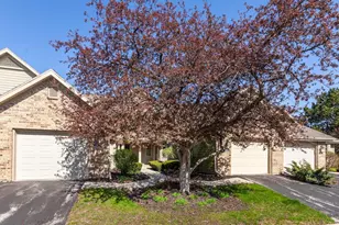 N21W24202 Cumberland Dr, Pewaukee, WI 53072 - Photo 4