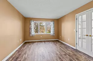 N21W24202 Cumberland Dr, Pewaukee, WI 53072 - Photo 16