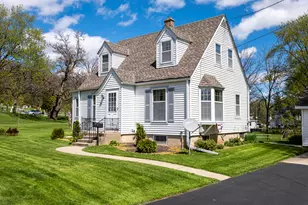 310 Zion St, Hartland, WI 53029 - Photo 38