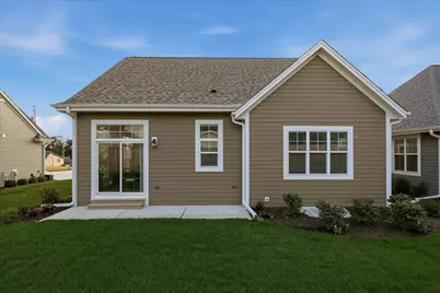 369  Evergreen Ln, Pewaukee, WI 53072 - Photo 26